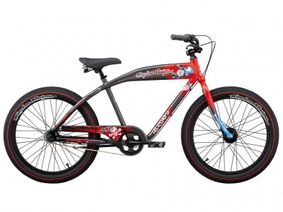 09_felt_troy_lee_spray.jpg